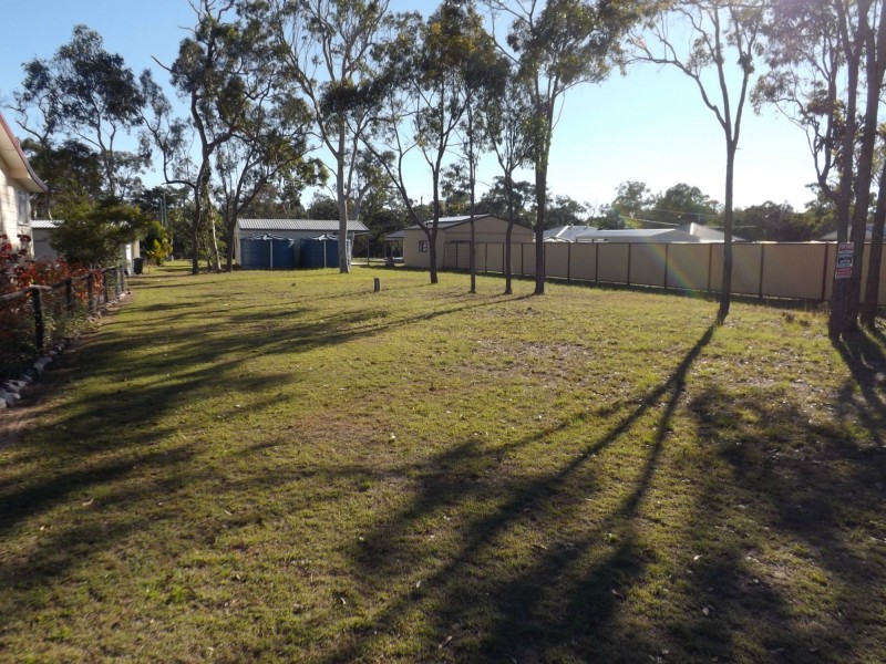 34 Powers Street, Buxton QLD 4660