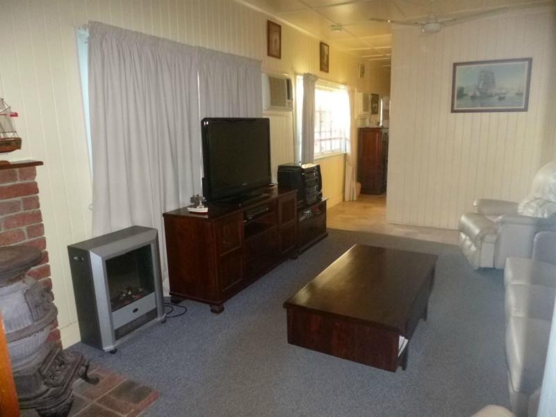 19 West Street, Childers QLD 4660