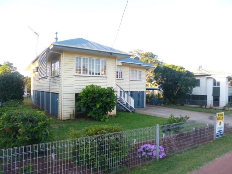 19 West Street, Childers QLD 4660