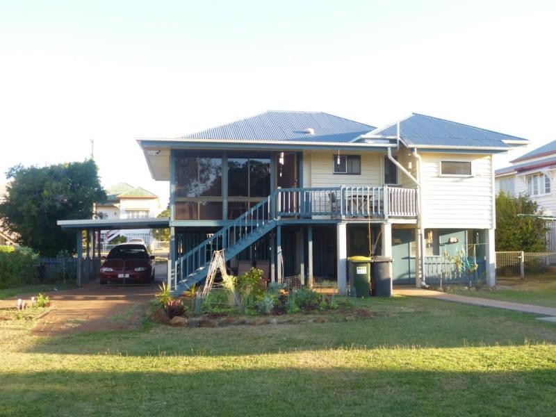 19 West Street, Childers QLD 4660