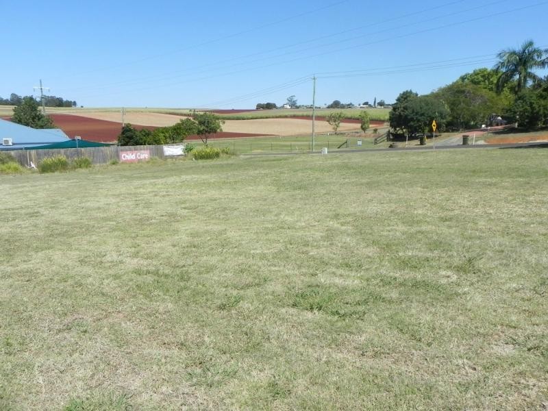 19 Taylor Street, Childers QLD 4660