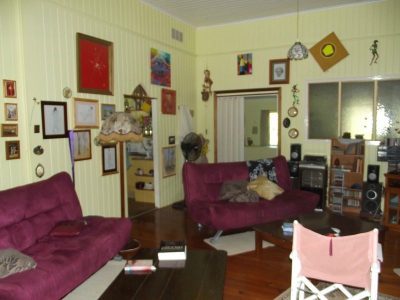 42 Main Street, Dallarnil QLD 4621