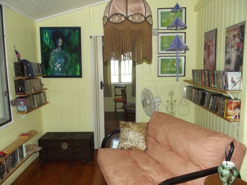 42 Main Street, Dallarnil QLD 4621