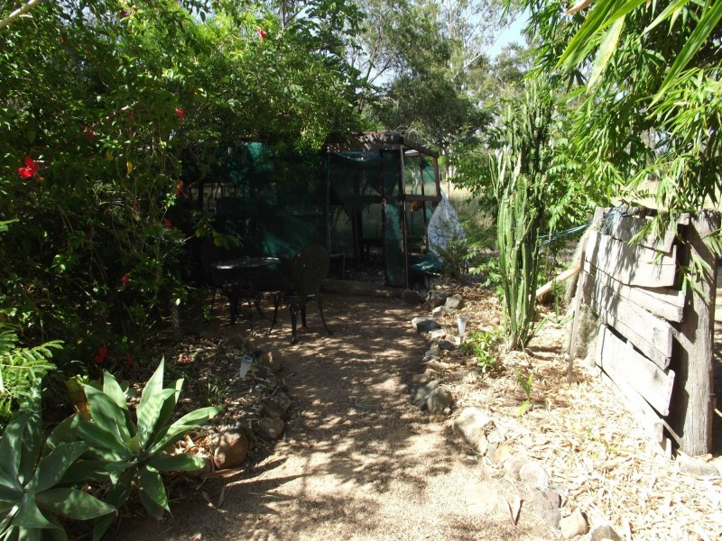 42 Main Street, Dallarnil QLD 4621