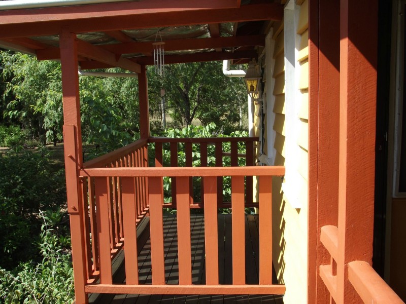 42 Main Street, Dallarnil QLD 4621