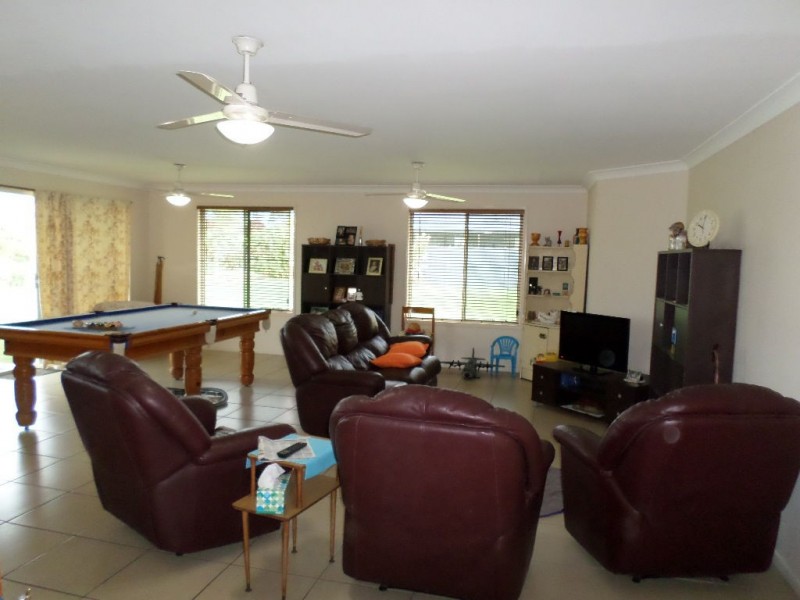 11 Homann Street, Buxton QLD 4660