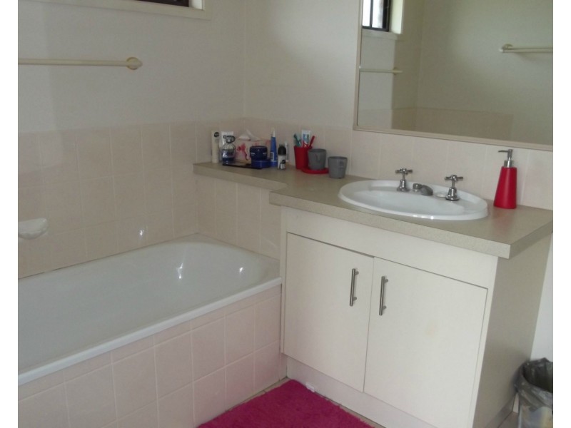 1422 Buxton Road, Buxton QLD 4660