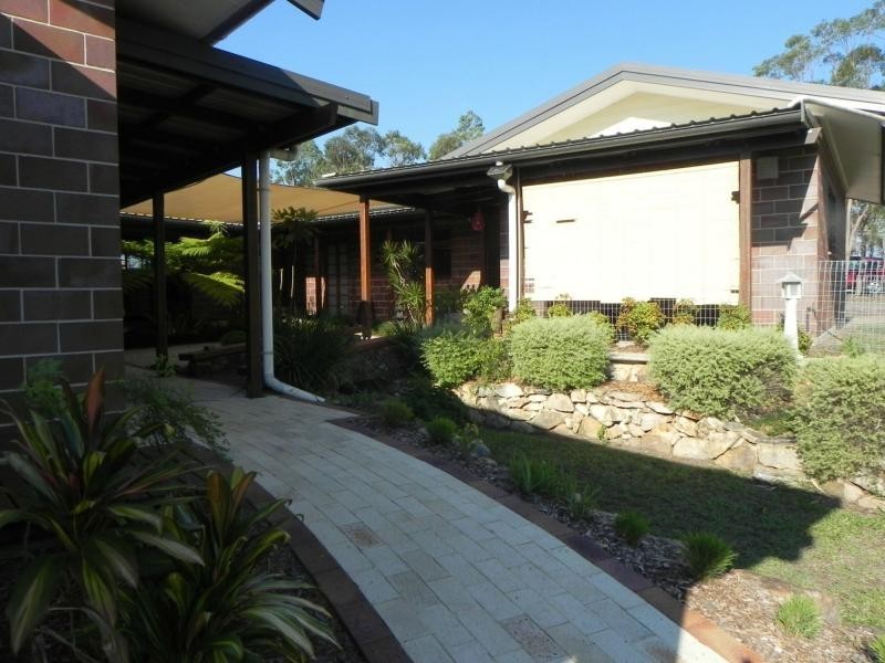 97 Oakview Drive, Redridge QLD 4660