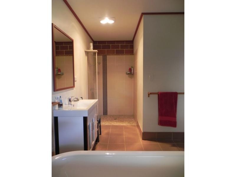 97 Oakview Drive, Redridge QLD 4660