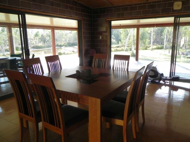97 Oakview Drive, Redridge QLD 4660