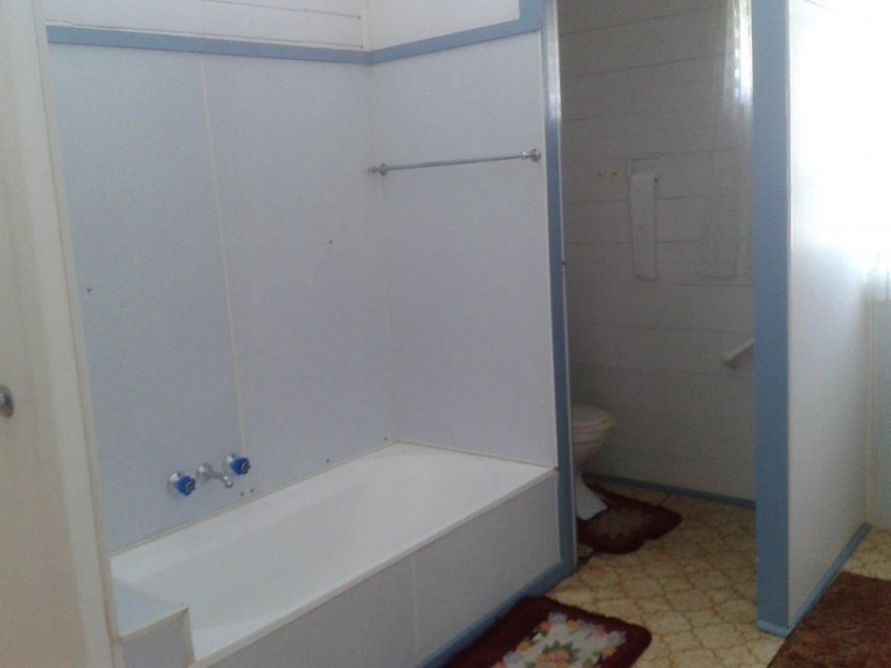 13 Brookes Street, Biggenden QLD 4621