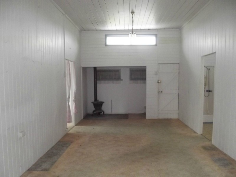 13 Brookes Street, Biggenden QLD 4621