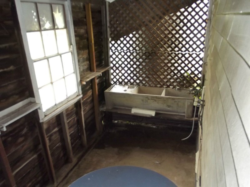 13 Brookes Street, Biggenden QLD 4621