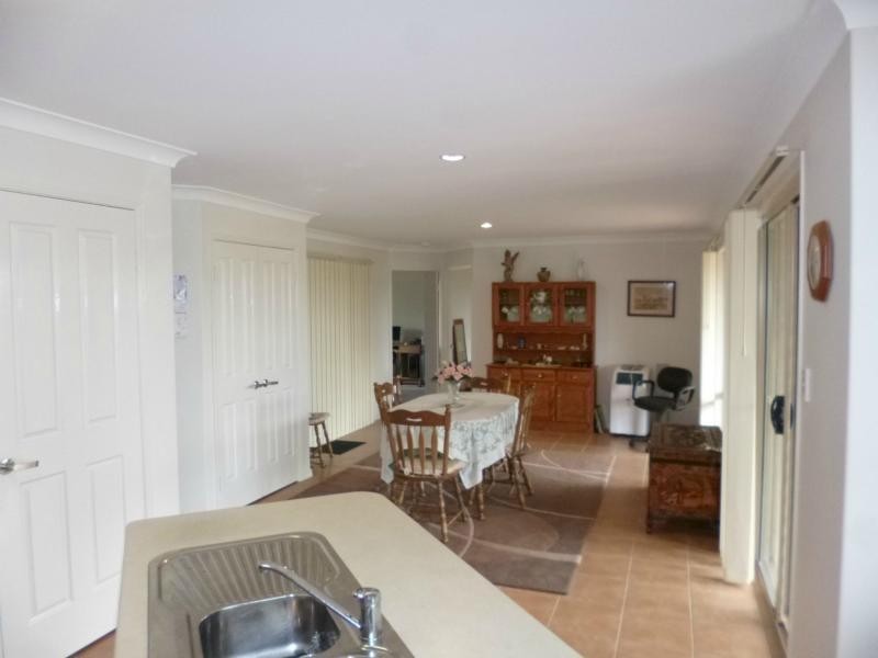 9 Rhythm Rise , Childers Shinning, Redridge QLD 4660