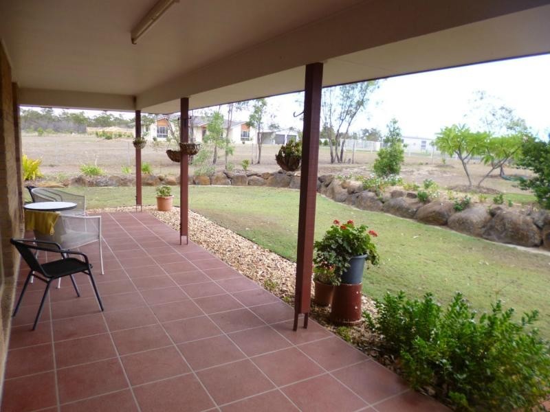 9 Rhythm Rise , Childers Shinning, Redridge QLD 4660