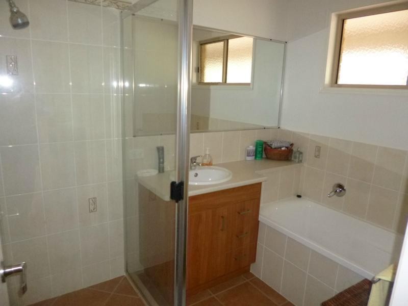 9 Rhythm Rise , Childers Shinning, Redridge QLD 4660