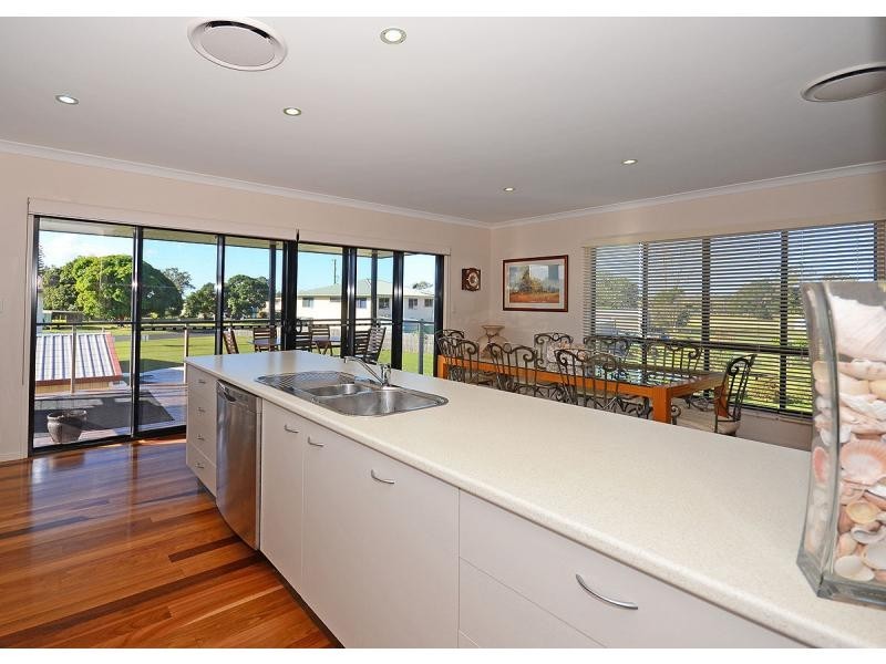 1 Burrumba Drive, Buxton QLD 4660