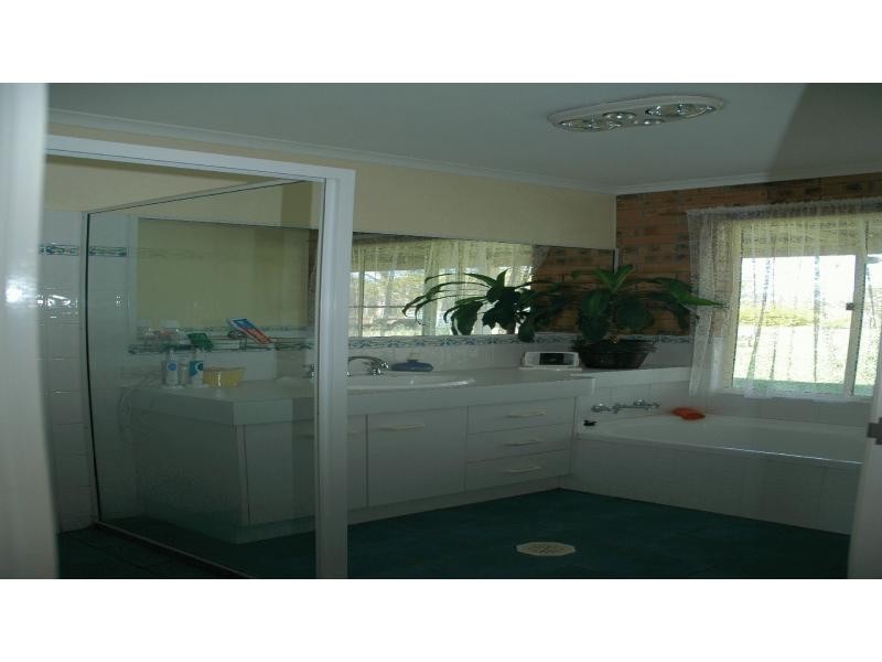 439 Sully Dowdings Road, Pine Creek QLD 4670