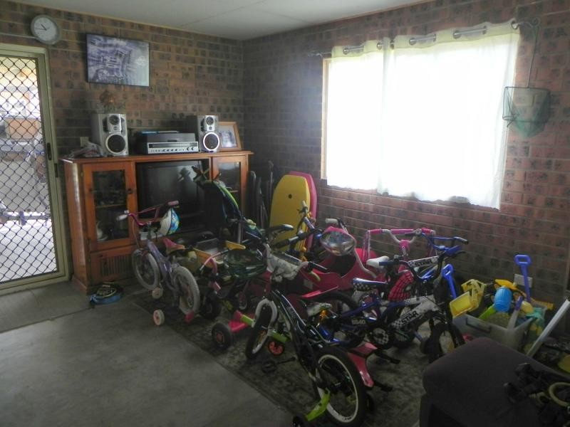 8 Willow Court, Woodgate QLD 4660