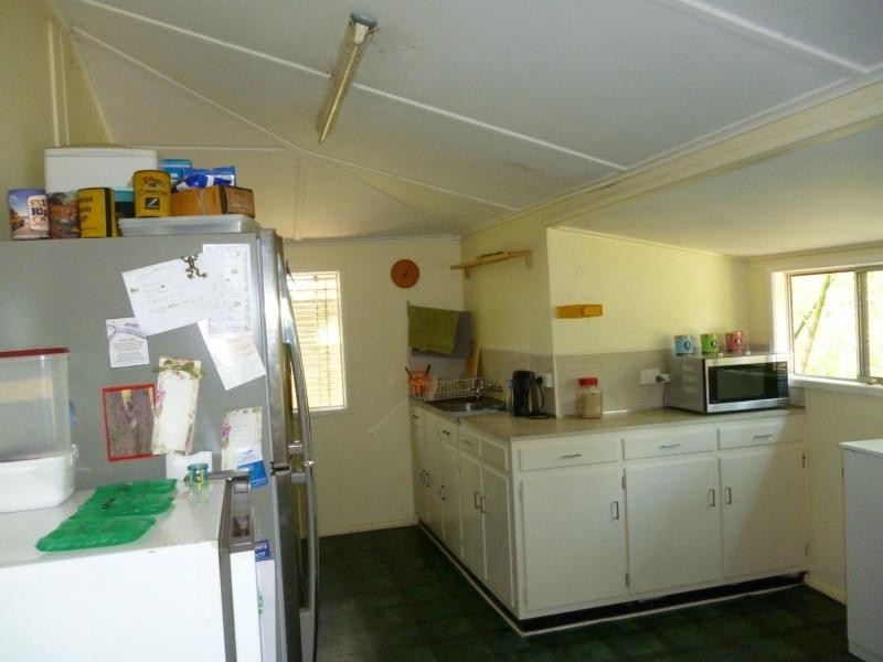 322 Old Creek Road, Childers, Apple Tree Creek QLD 4660