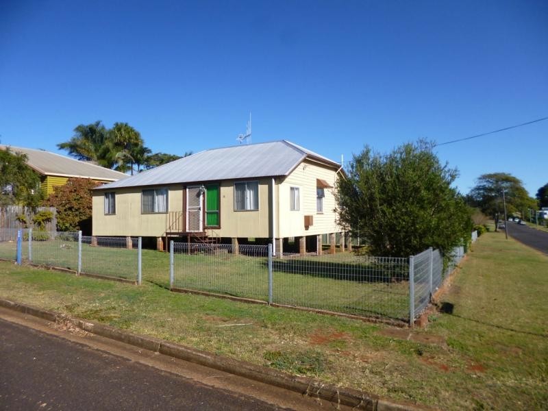 14 North Street, Childers QLD 4660