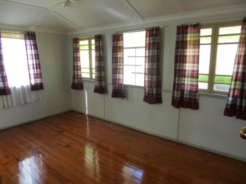 14 North Street, Childers QLD 4660