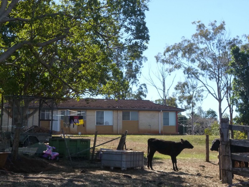 16 Taylor Street, Childers QLD 4660
