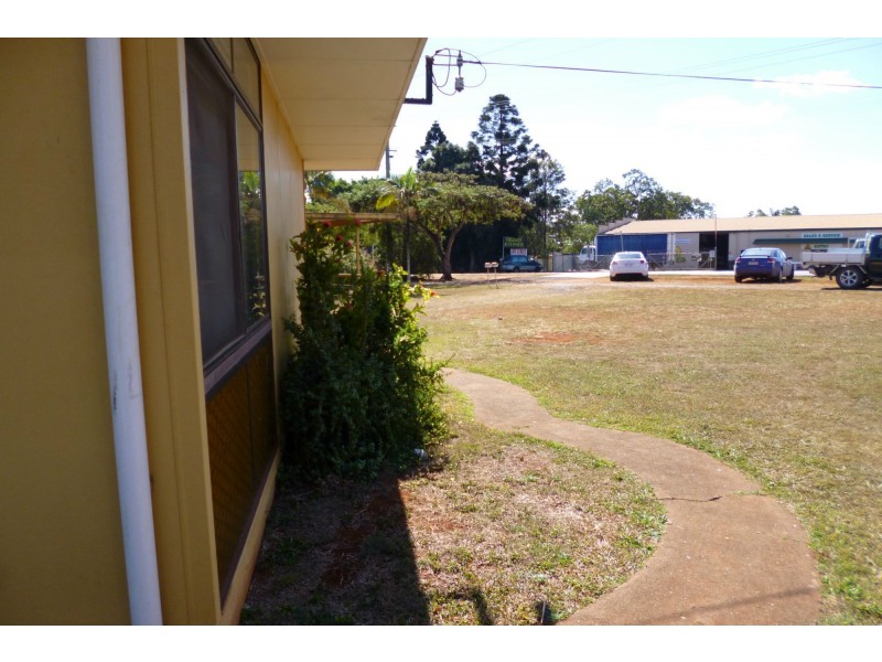 4 Keeley Street, Childers QLD 4660