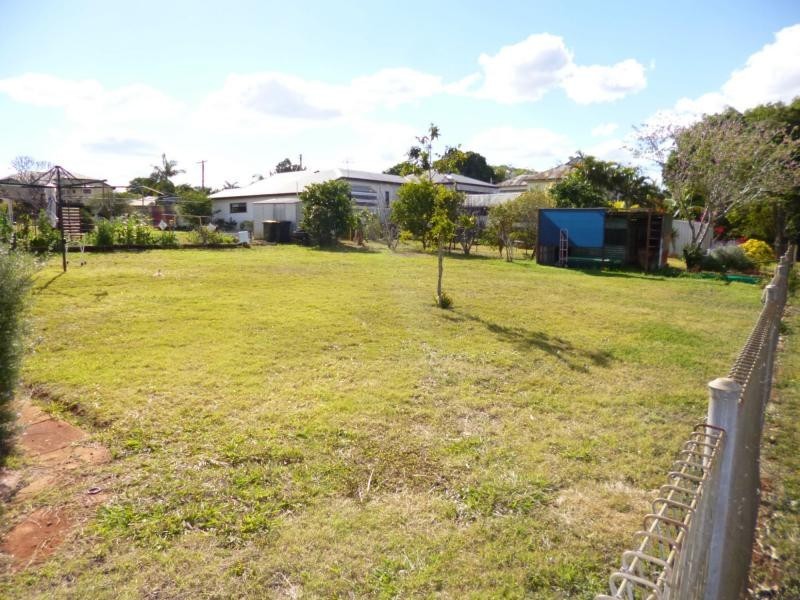 7 Thompson Road, Childers QLD 4660
