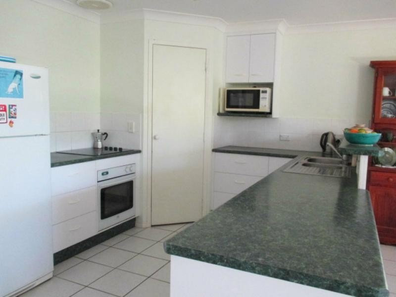 8 Acacia Street, Woodgate QLD 4660