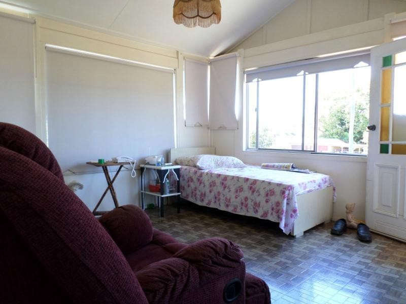 12 Broadhurst Street, Childers QLD 4660