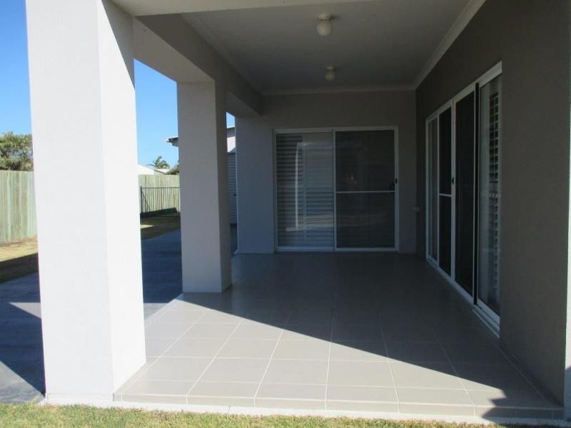 11 Pellican Way, Woodgate QLD 4660