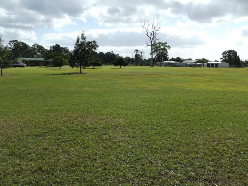 63 River Road, Buxton QLD 4660