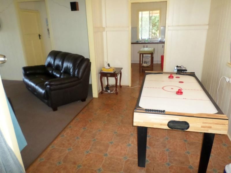 6 Queen Street, Childers QLD 4660