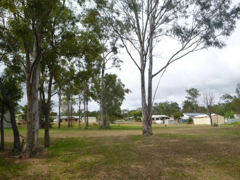 27 Powers Street, Buxton QLD 4660