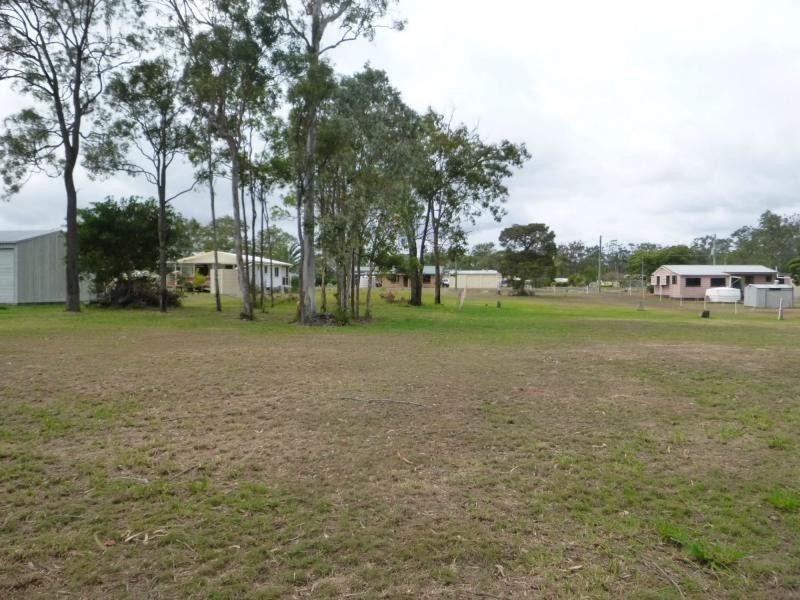 27 Powers Street, Buxton QLD 4660