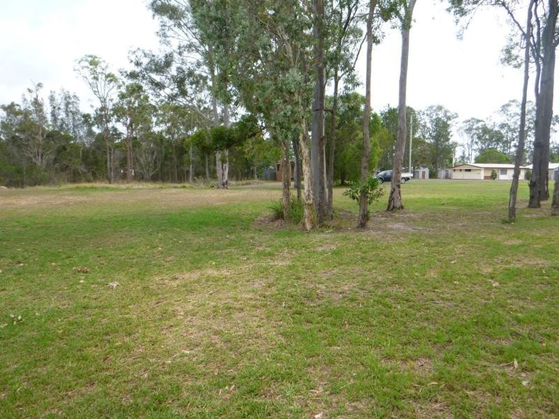 27 Powers Street, Buxton QLD 4660