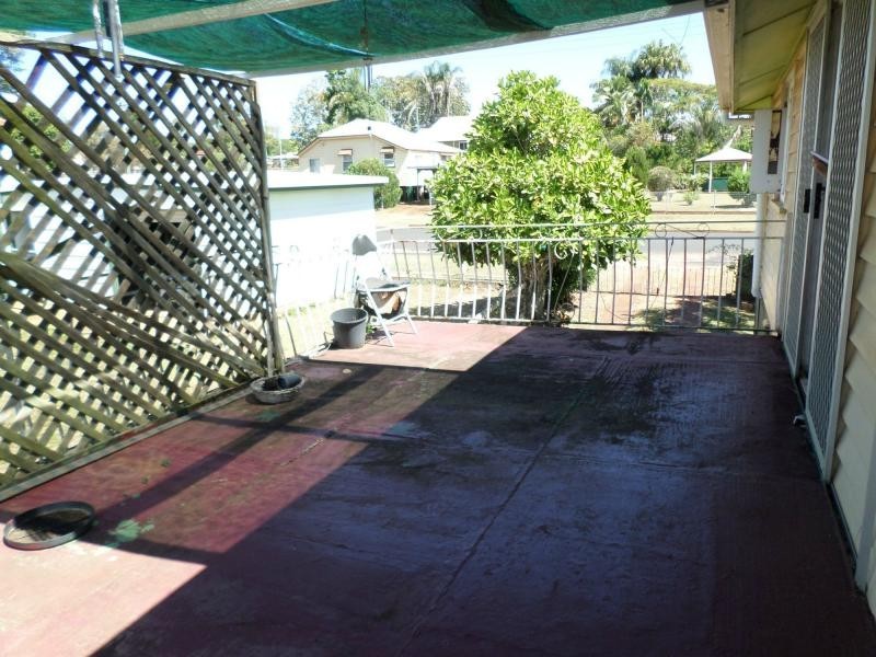 1 Pizzey Street, Childers QLD 4660