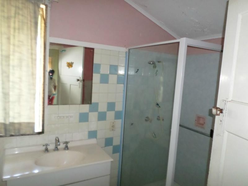 1 Pizzey Street, Childers QLD 4660