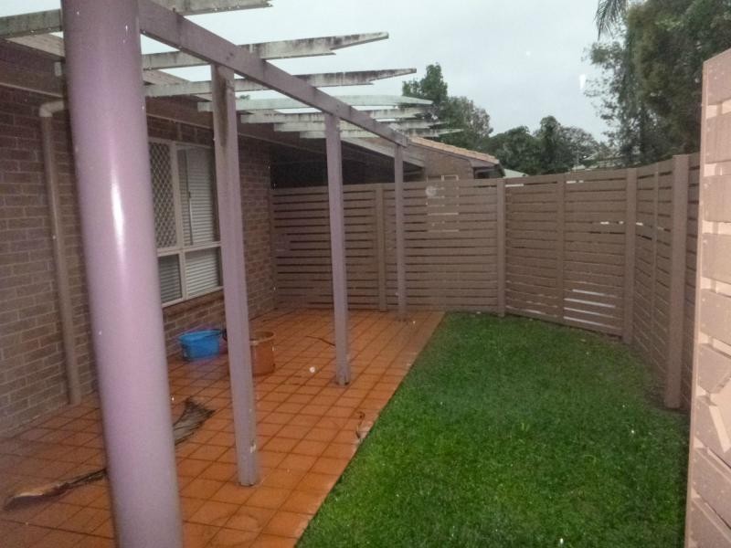 2/5 Cevn Street, Childers QLD 4660