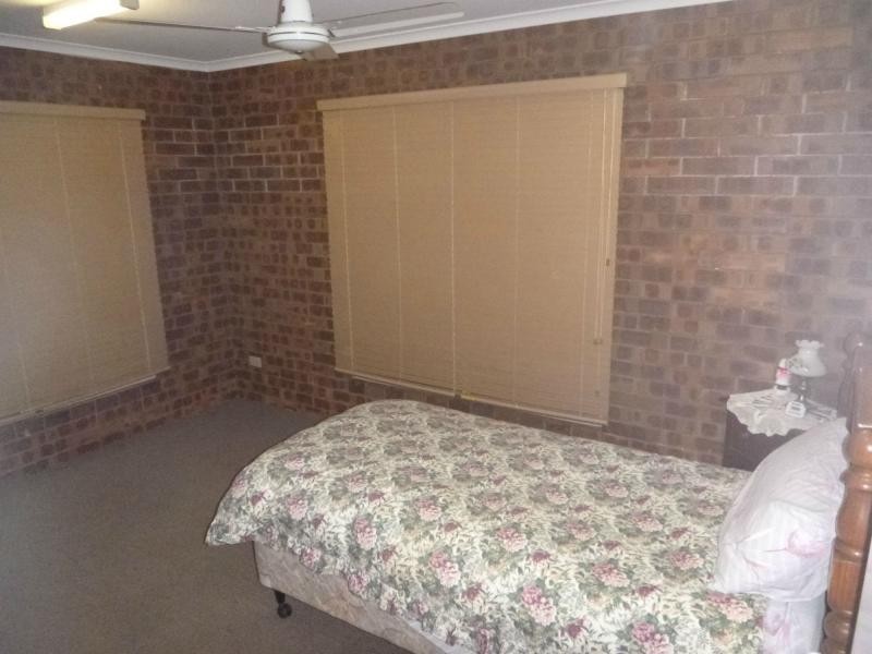 1/5 Cevn Street, Childers QLD 4660