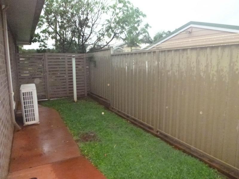 1/5 Cevn Street, Childers QLD 4660