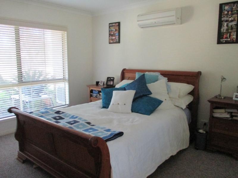 Unit 2/29 Barramundi Place East, Woodgate QLD 4660