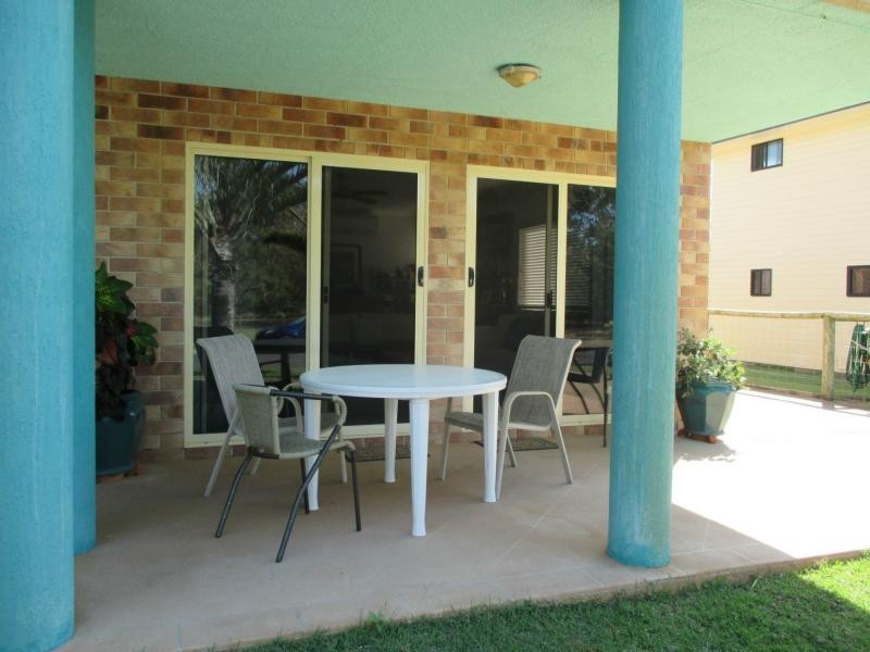 Unit 2/29 Barramundi Place East, Woodgate QLD 4660