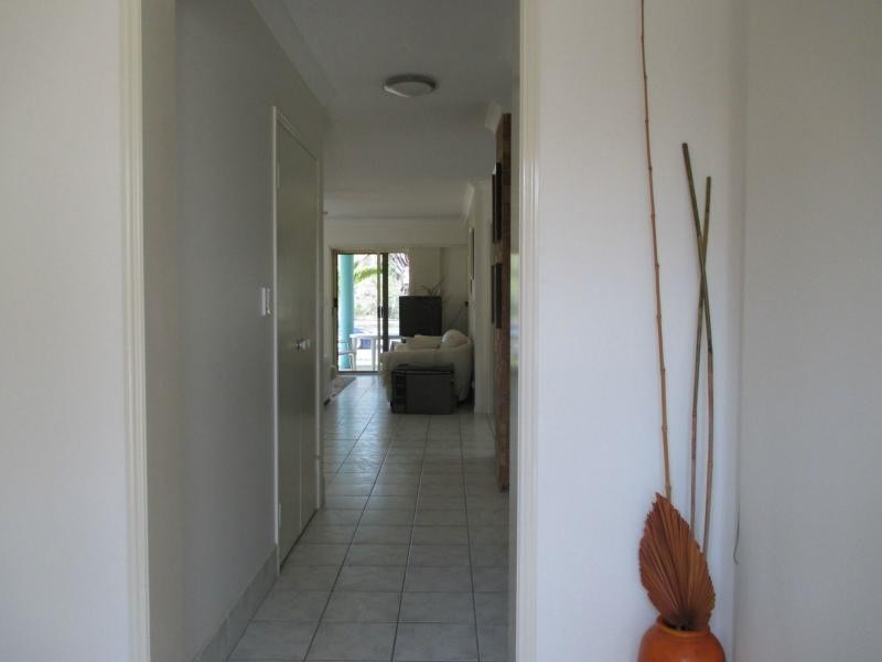 Unit 2/29 Barramundi Place East, Woodgate QLD 4660