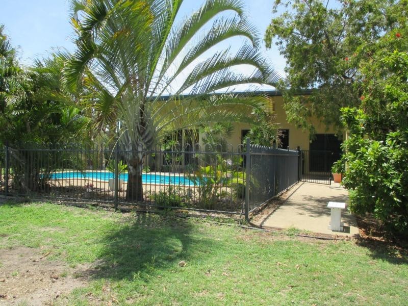 9 Wattle Street, Woodgate QLD 4660