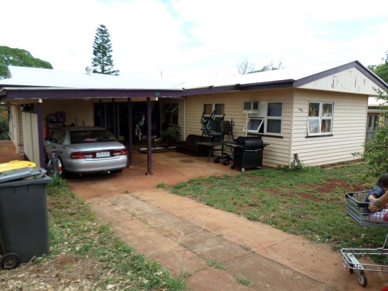198 Churchill Street, Childers QLD 4660