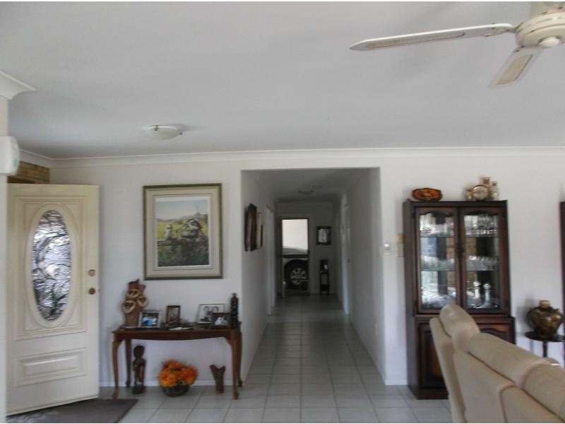 14 Fifth Avenue, Woodgate QLD 4660