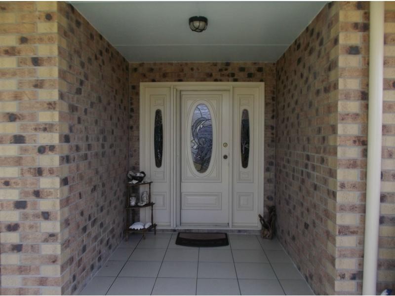 14 Fifth Avenue, Woodgate QLD 4660