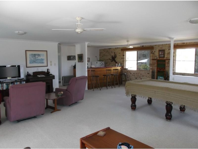 14 Fifth Avenue, Woodgate QLD 4660